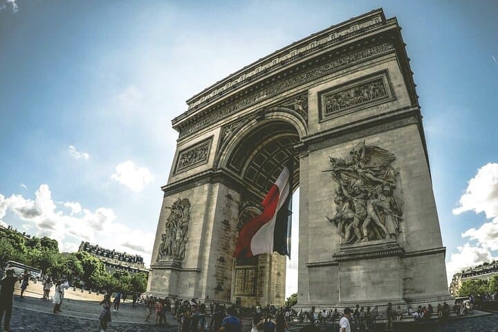 Napoleon Bonaparte: Life & Legacy Guided Tour + Visit to his Tomb