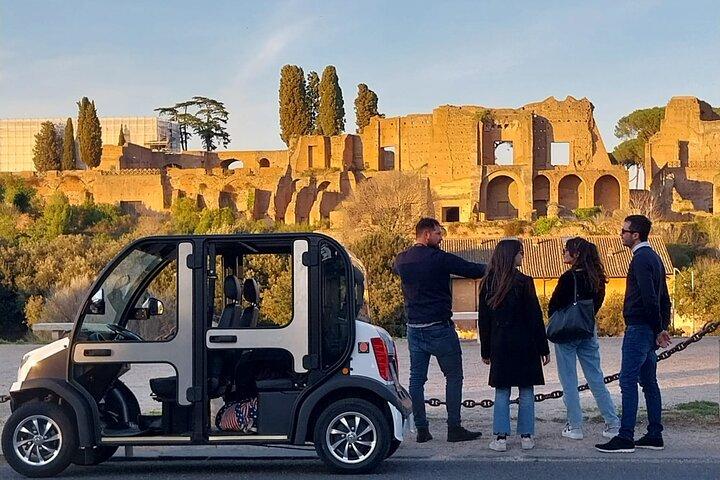 Tour privado de 3 horas Maravillas de Roma en coche de golf con recogida