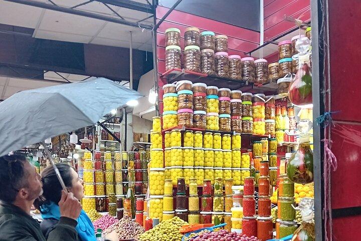 Food tour in Marrakech, local tastings, stories & sights.