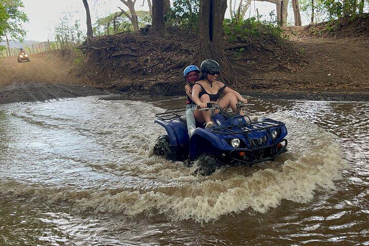 2 heures de VTT hors route à Conchal et Brasilito Guanacaste