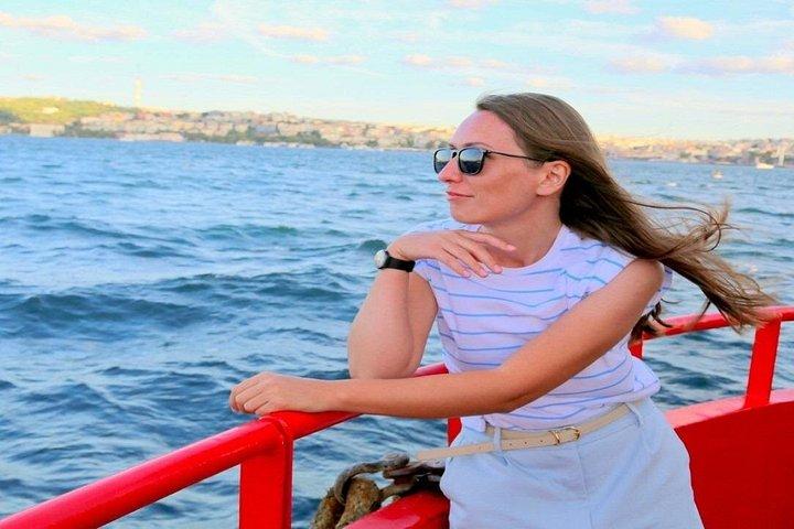 Tour en barco por el Bósforo en Estambul