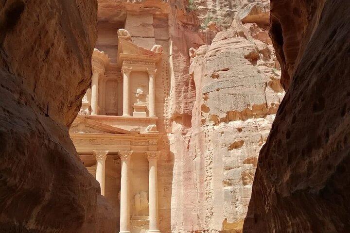 Tour di gruppo privato di Petra per l'intera giornata da Amman e ritorno