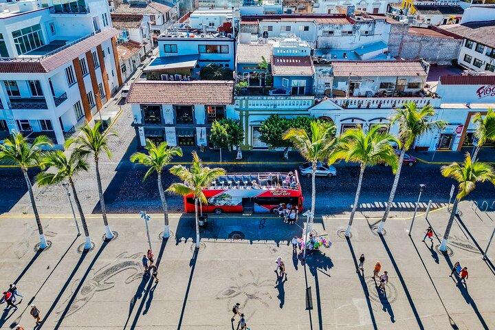 Tour hop on hop off con soste gratuite a Puerto Vallarta