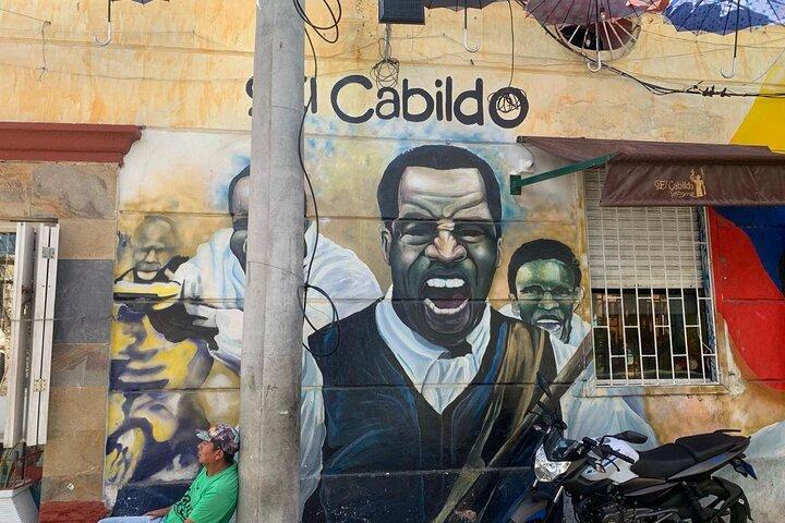 Tour privato a piedi dell'arte urbana e dei graffiti a Getsemaní