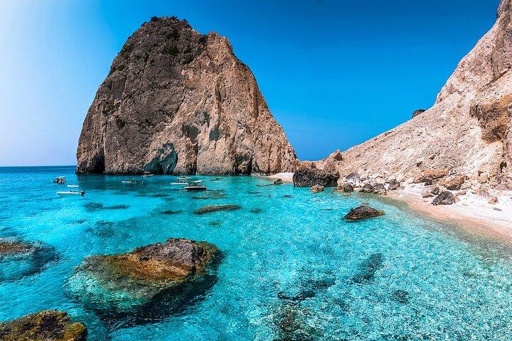 Zakynthos privat tur Myzithres Beach, Viewpoint & Keri Caves