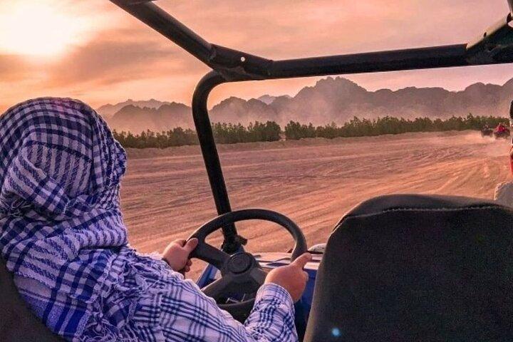 Hurghada: Quad, Jeep, Camel og Buggy Safari med grillmiddag