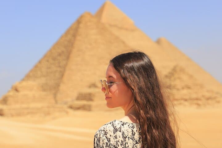 Cairo Full-Day Tours to Giza Pyramids,old Egyptian Museum& Bazaar
