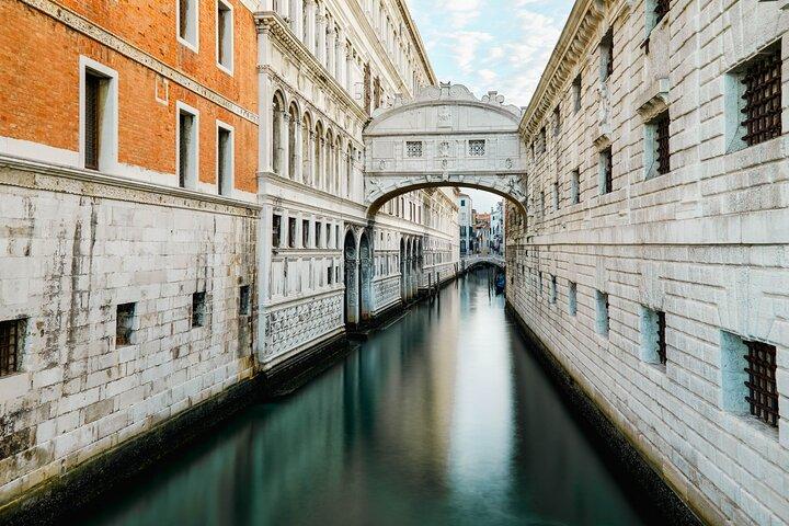 Dogepaladset og Markusbasilikaen Fast-Track-tur i Venedig