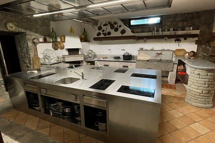 Clase práctica de cocina italiana con chef local de Sorrento