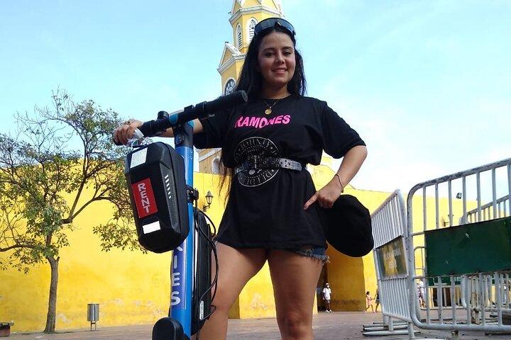 Paseo por la ciudad amurallada y el barrio Getsemani en Segway