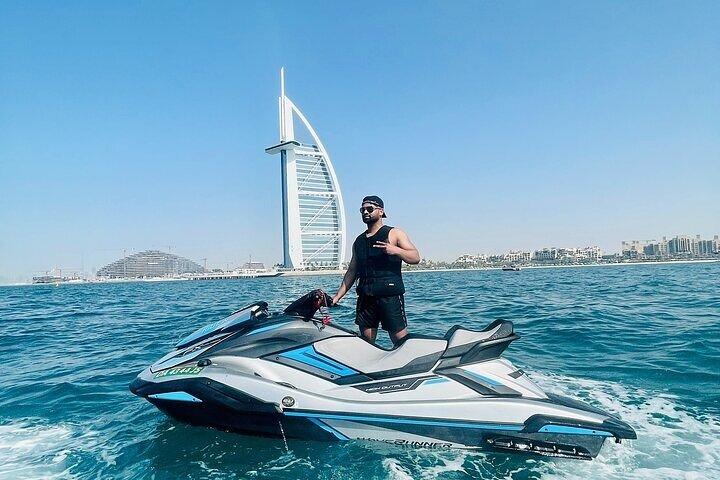 Balade privée en jet ski de 30 minutes à Dubaï