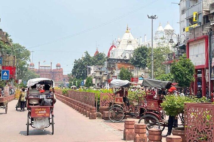 Delhi : Altstadtrundfahrt mit Tuk Tuk Ride & Street Food