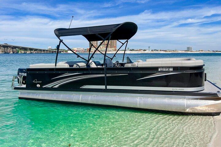 Aluguer de barco Pontoon de 9 Horas em Navarra, FL Relaxe e Explore a Costa