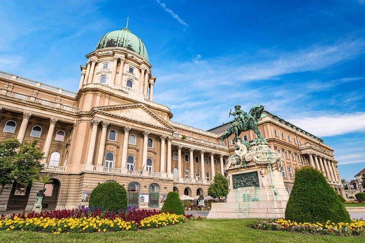Buda Castle Walking Tour com audioguia no seu smartphone