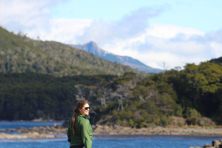 Escursione sul mare a Faro San Isidro Punta Arenas Day Tour