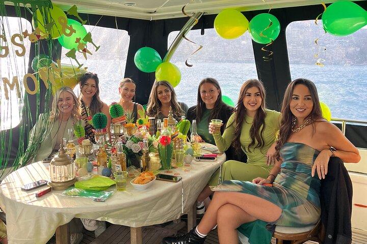 Unforgettable Bosphorus Yacht Moments