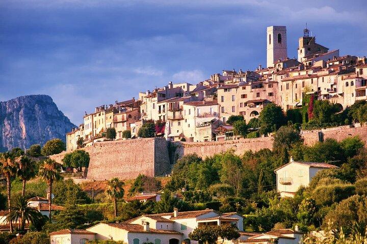 Villaggi Médiévaux,Grasse, Gourdon, Tourrettes sur Loup, St Paul