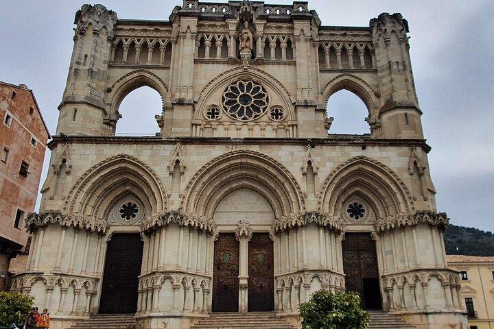 Tour privato di Cuenca e della città incantata da Madrid