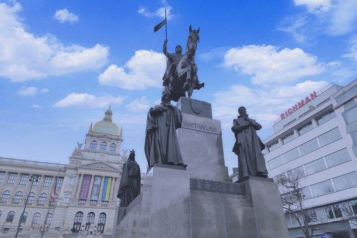 Tour privado a pie con audio autoguiado en Praga