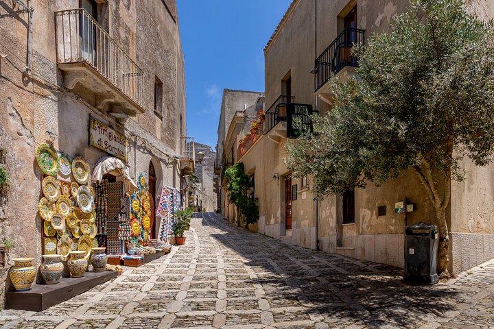 Tour privado al retiro siciliano Erice y Marsala desde Palermo