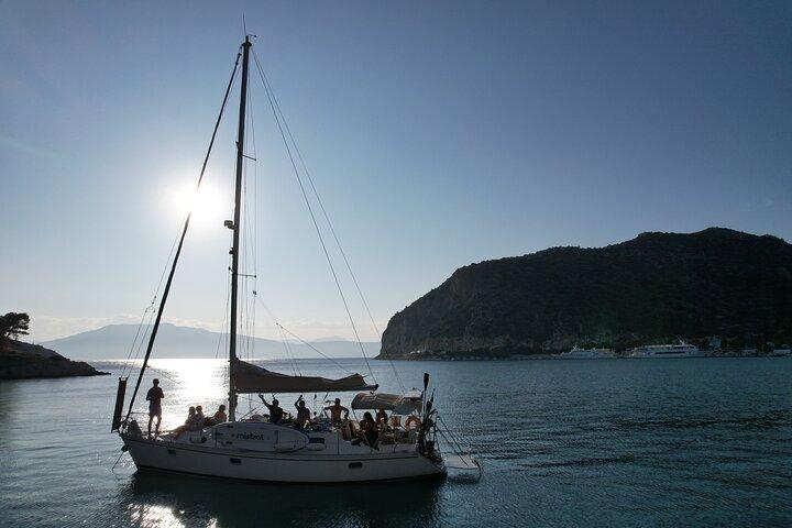 Nafplio Sun Sail Cruises | Dia inteiro | Privado | Com refeição completa