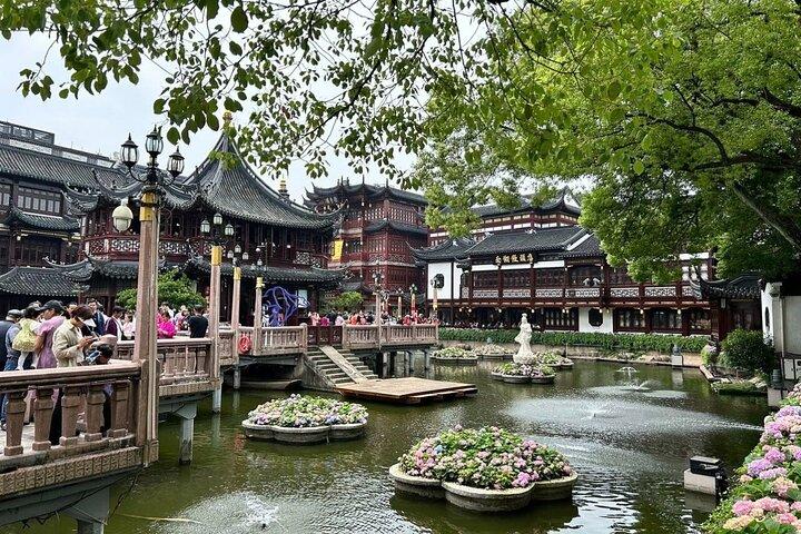 Itinerario insolito: scoperta della città vecchia di Shanghai e degustazione di cibo di strada