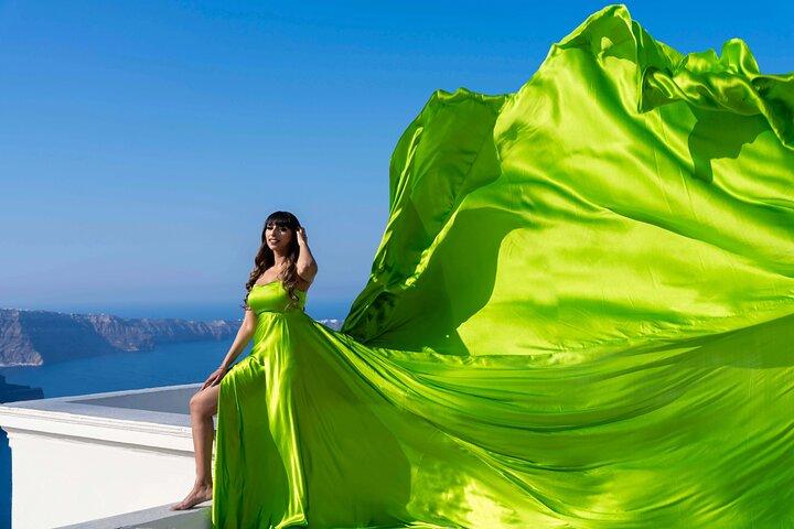 Experiência de vestido voador em Santorini