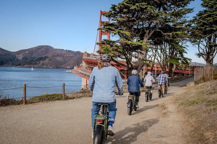 San Francisco Golden Gate Bridge & Presidio E-Bike Tour — Max 9