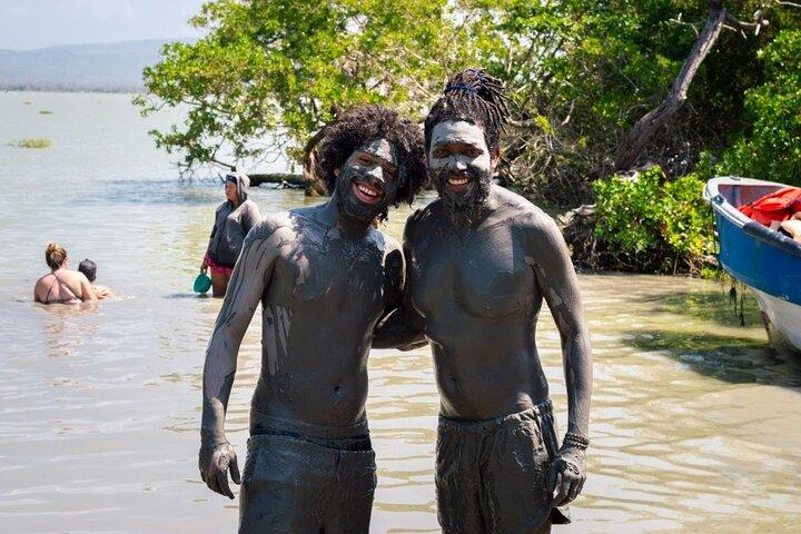 CARTAGENA TOTUMO MUDDERVULKAN frokostpool og strand