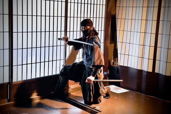 Secrets of Ninjas X Samurais: Tour de História Privada em Iga & Koka