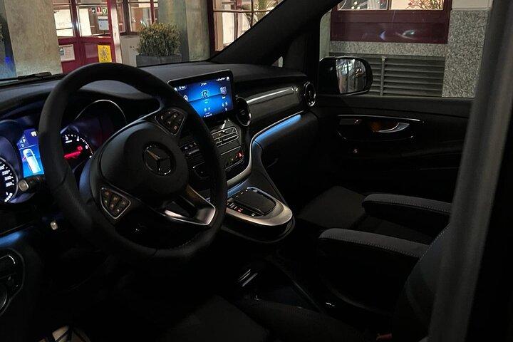 Visite privée d'une journée complète à Budapest dans une voiture de luxe avec prise en charge