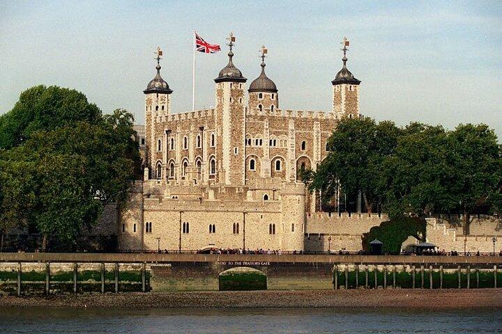 Westminster Private Walking Tour & Visit The Tower of London