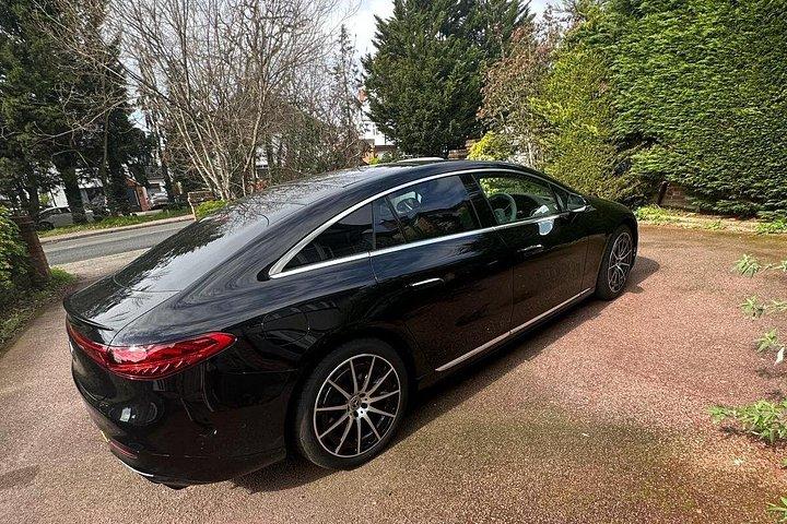 プライベートリムジン送迎：ロンドン・シティ・センター～ケアンゴームス、スコットランド