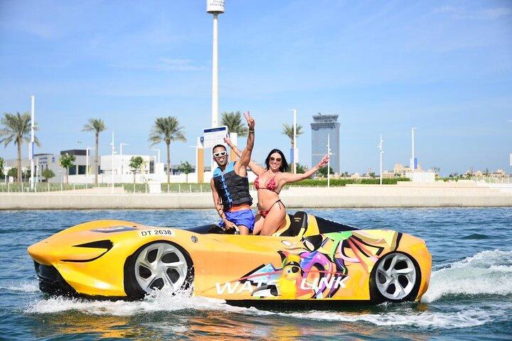 Dubai Jet Car excitação de viagem, incluindo opcional Pick n Drop