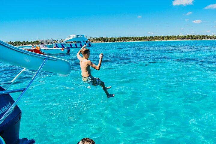 Cruzeiro de mergulho com snorkel para pequenos grupos com open bar e lanches leves