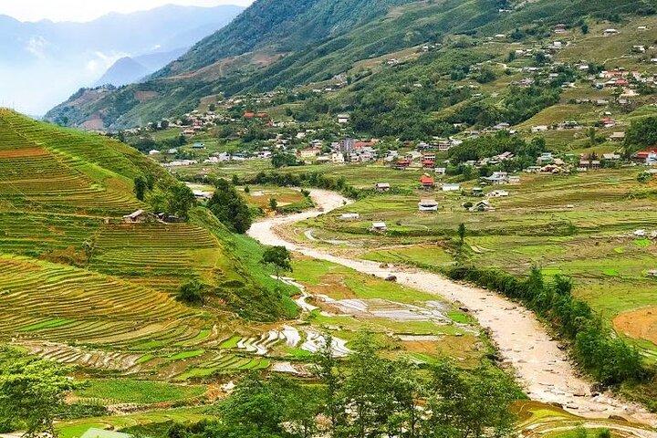 Sapa Trek 2 dias / 1 noite - Pernoite no hotel - De Hanói de limusine
