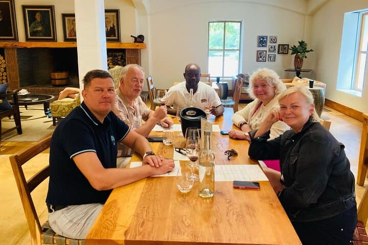 3 Wineries Private Tour in Stellenbosch, Paarl Tasting Included