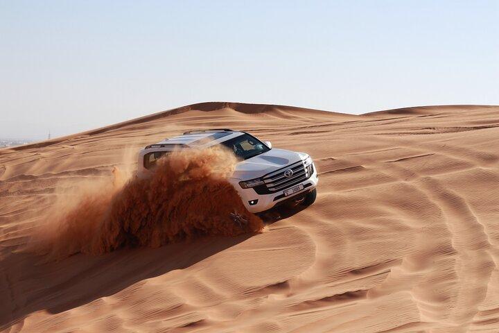 Premium Dubai Sunset Red Dune Desert Safari, Sandboard & Kamel