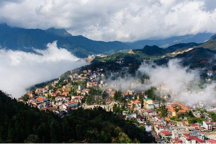 Desde Hanoi: excursión de 2 días a Sapa y recorrido en autobús desde Hanoi