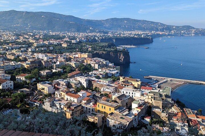 Sorrente : Transfert privé depuis l'aéroport/gare de Naples