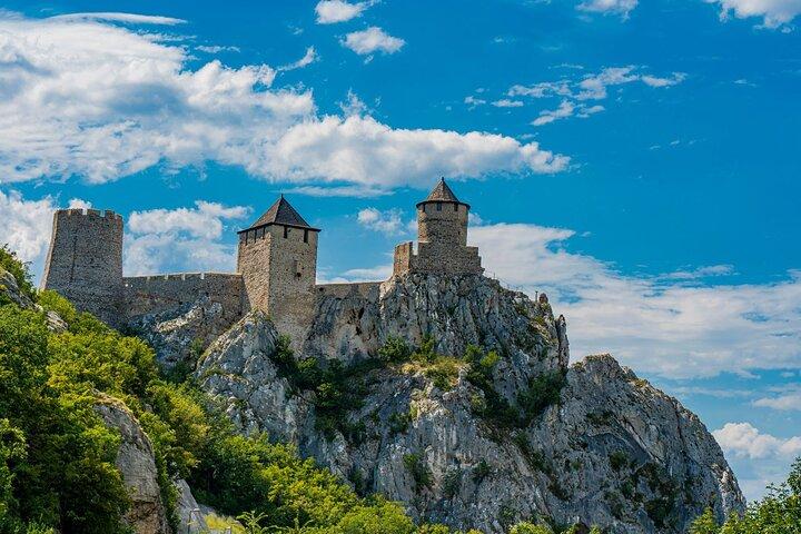 Tour della fortezza di Golubac e del Parco Nazionale Djerdap alla Porta di Ferro