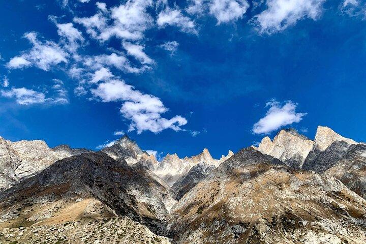 Gaumukh Tapovan Trek (Bron van Ganga)