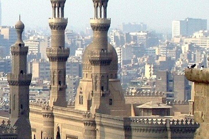 Mezquita privada y madrasa del sultán Hassan de 4 horas desde El Cairo