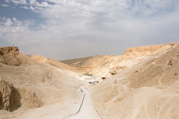 Day trip to West Bank and King Tutankhamen Tomb