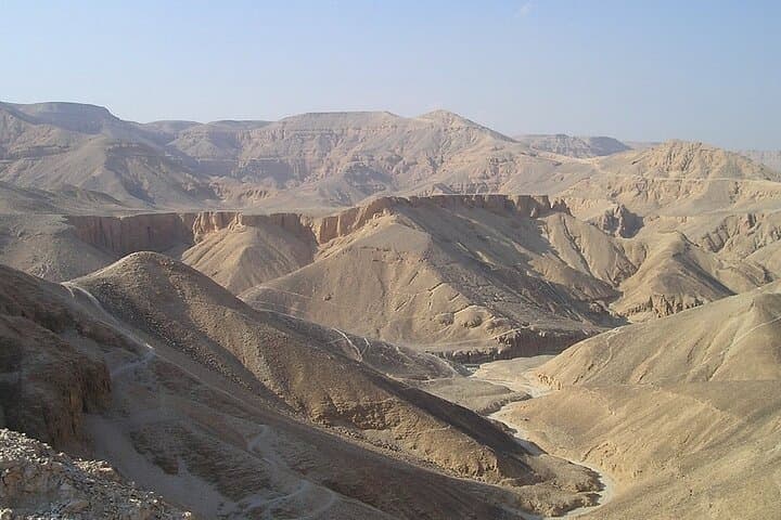 Day trip to West Bank and King Tutankhamen Tomb