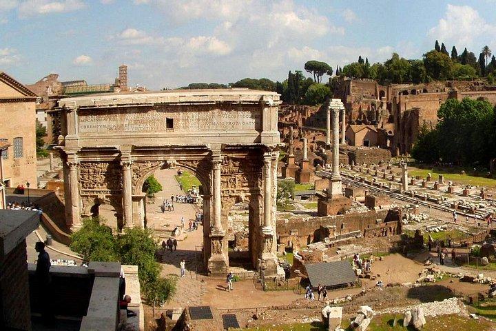 Rome: Private Colosseum Arena Floor Tour — Gladiator Gate Entry