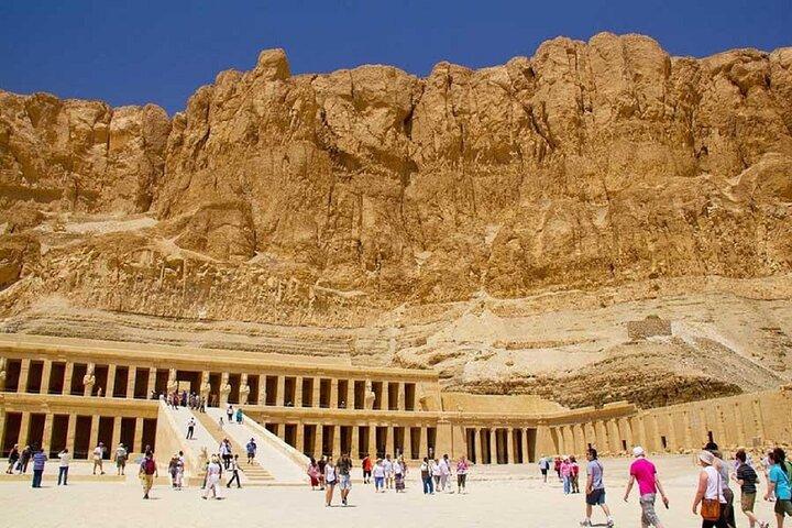プライベート全日ツアー : Valley of Kings&queens & Hatshepsut & More