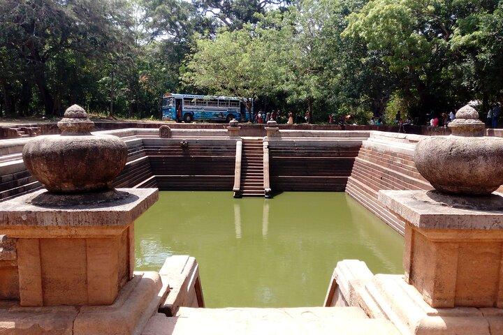 Dagtour van Kandy naar Anuradhapura
