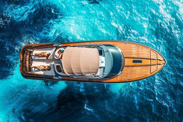 Halve dag rond Capri met de Rivarama 44 speedboot