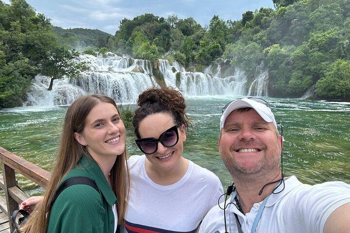 Krka-Wasserfall mit Bootsfahrten nach Skradin von Split oder Trogir